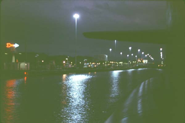 81_11_02_ApproachCanal
